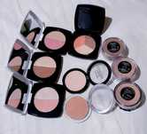 Остатки в коллекцию пудры, румяна, тоналки  Avon, Oriflame