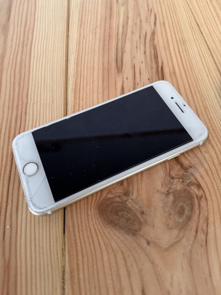 iPhone 7  (branco/dourado)