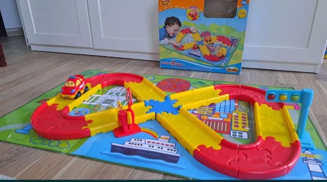 Smily Play tor samochodowy z autkiem mówiącym 18m+