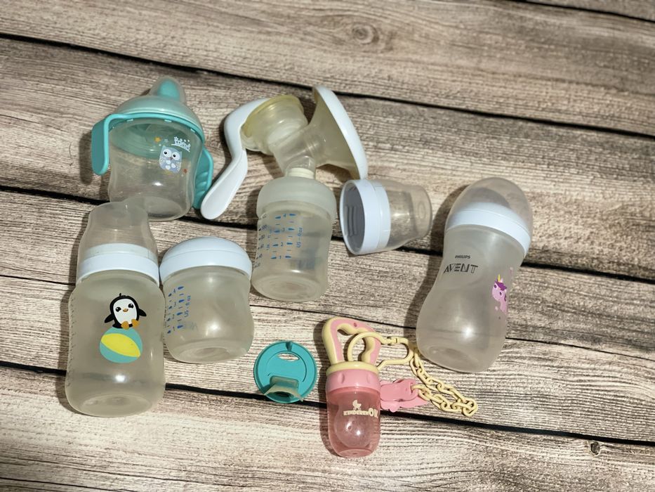 Набір постіль молоковідсмоктувач Avent мобіль BabyLove пелюшки іграшки