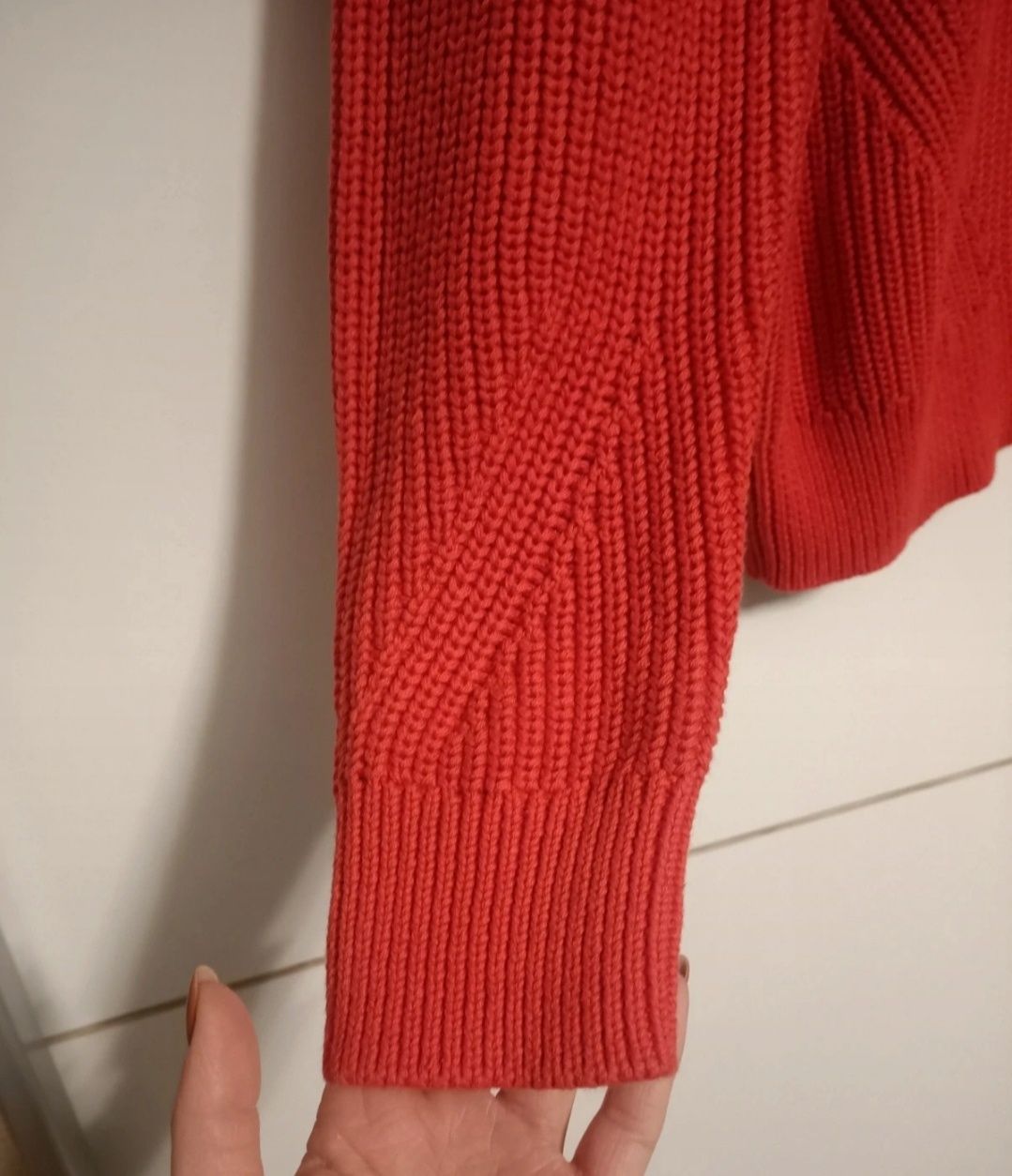 Koralowy sweter damski r.XL