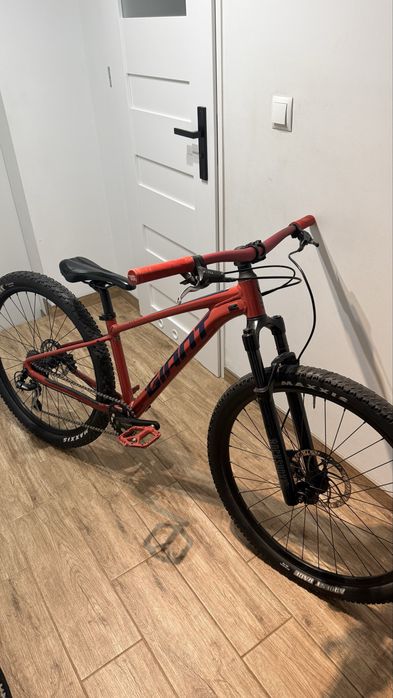 Giant XS 27.5” - Rock Shox Recon, Dartmoor, TITLE