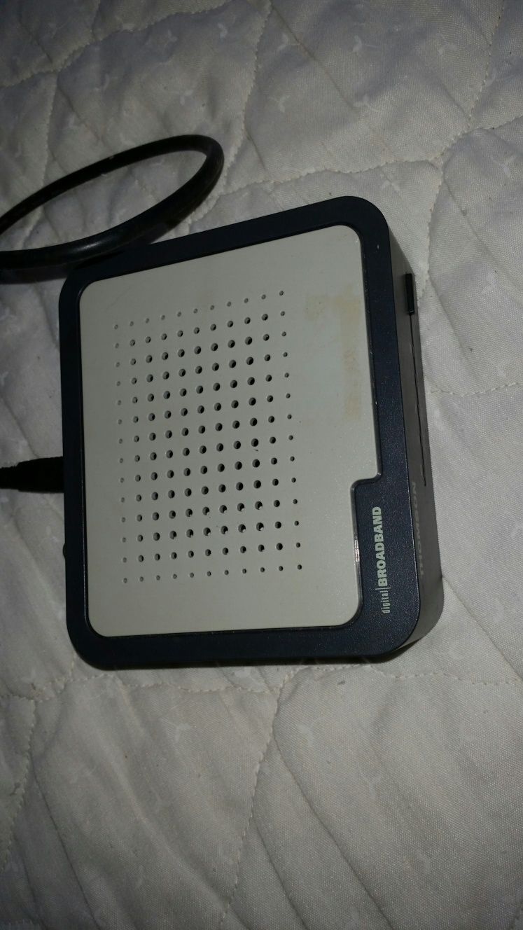 Router / modem TV Cabo