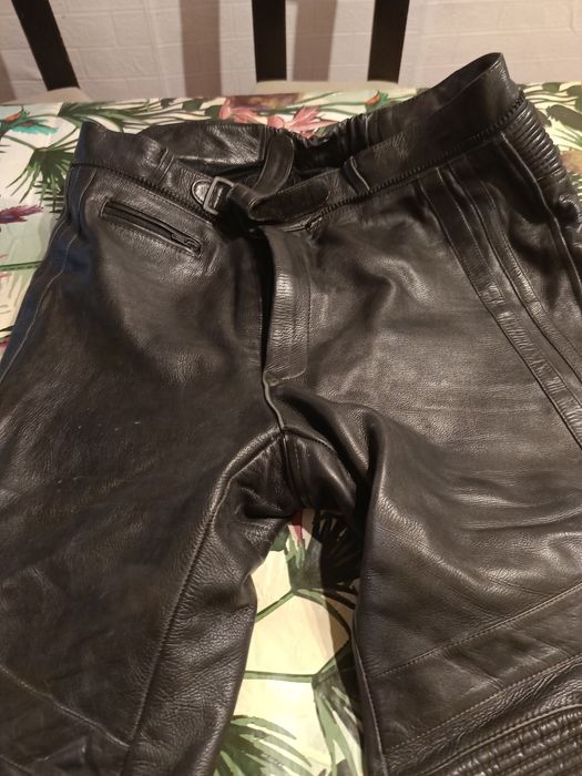 Skórzany komplet kurtka i spodnie motocyklowy