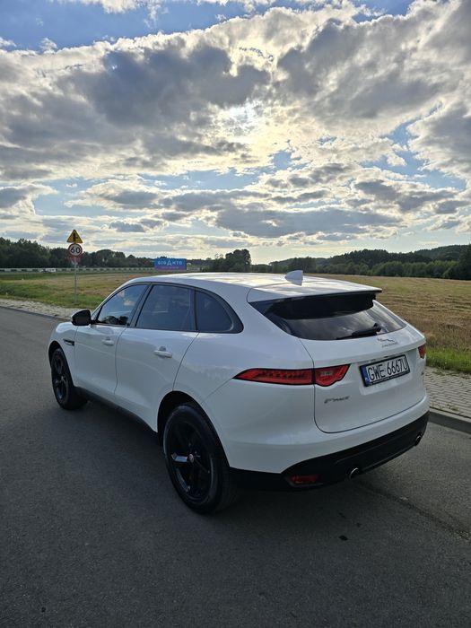 Jaguar f-pace 2.0 benzyna