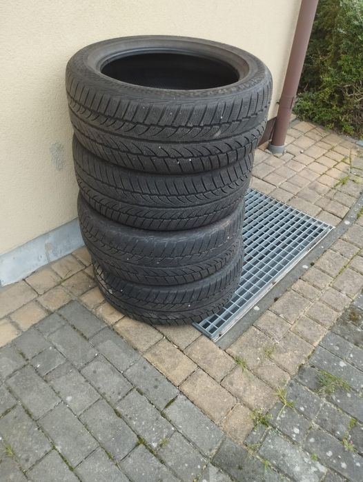 Cztery Opony Sportiva Snow Win 2 225/50 R17