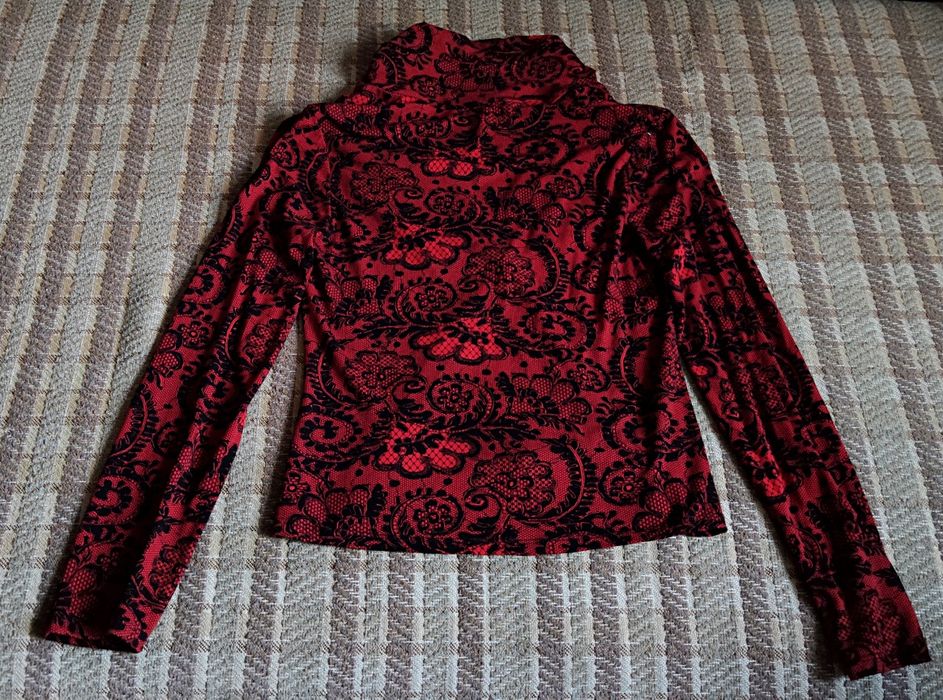 Продаётся женская блузка