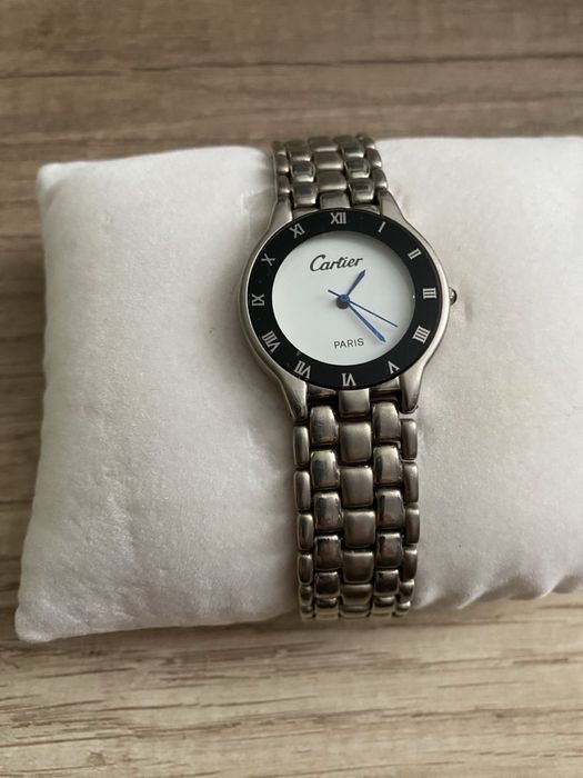 Часы Swiss made, кварцевые