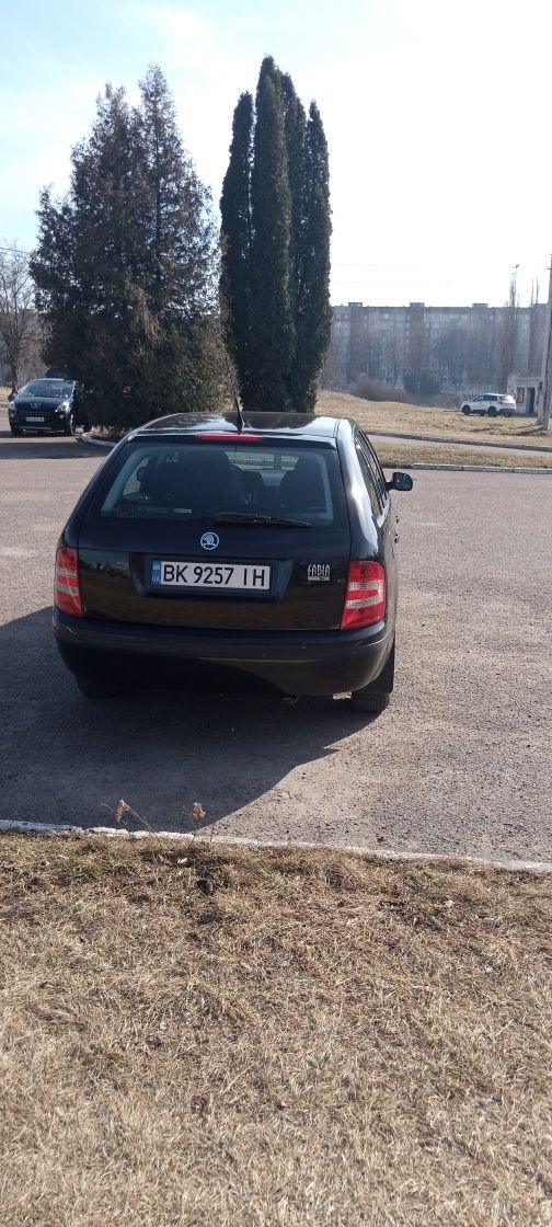 Продам шкода фабія 2007 рік у дуже хорошому стані ,1,4 см, куб 59кілов