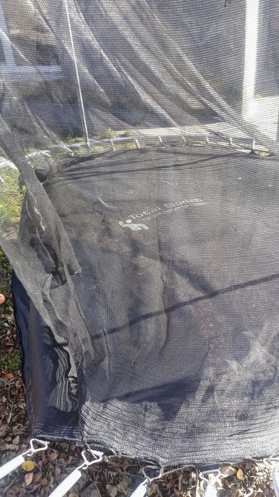 Продам батут 2,5м б/у