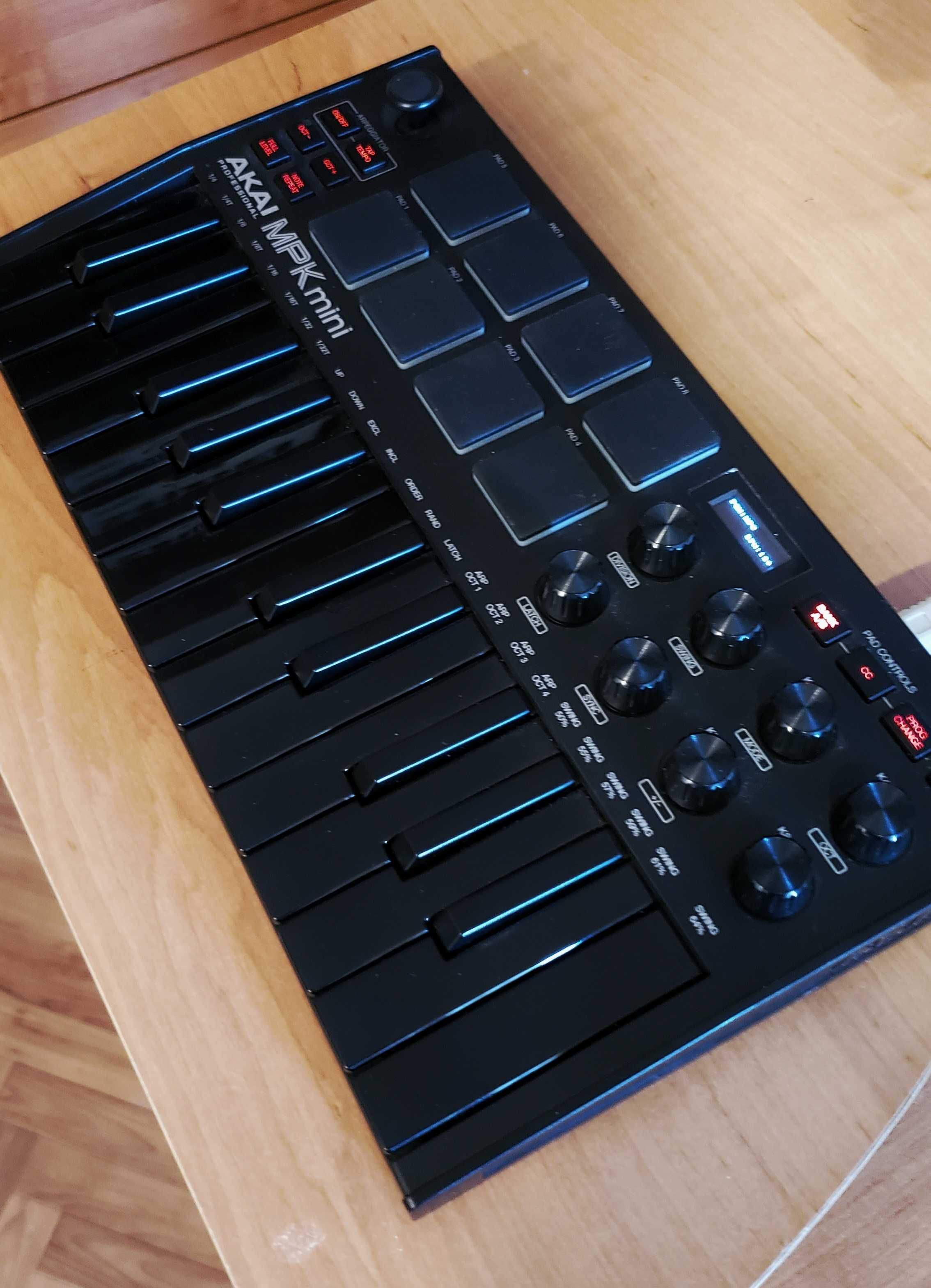 Midi клавіатура Akai MPK mini MK3 Black