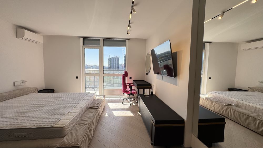 Панорамна 4к квартира + 2 паркомісця ЖК Французький квартал 2