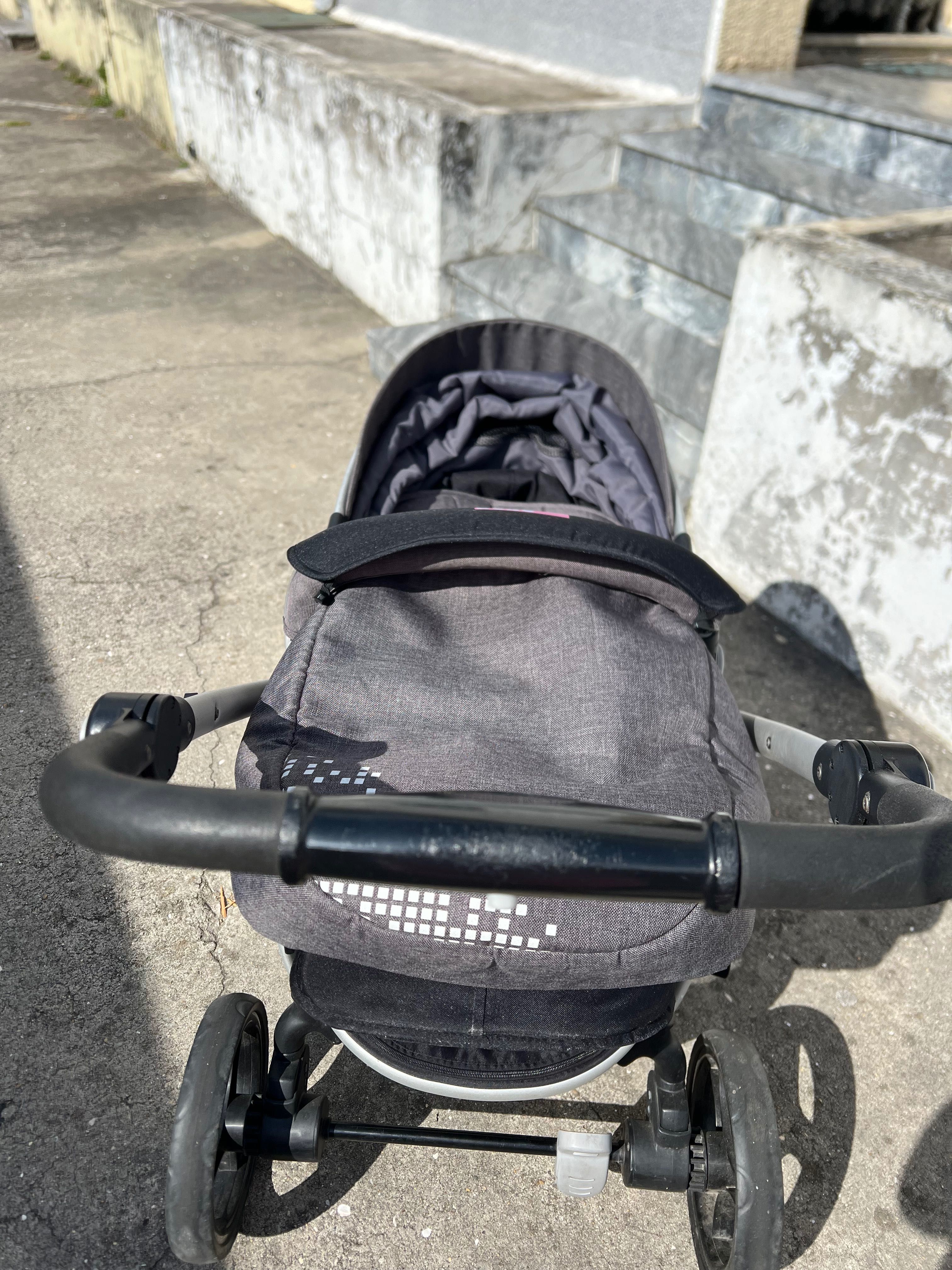 Carrinho trio de bebê