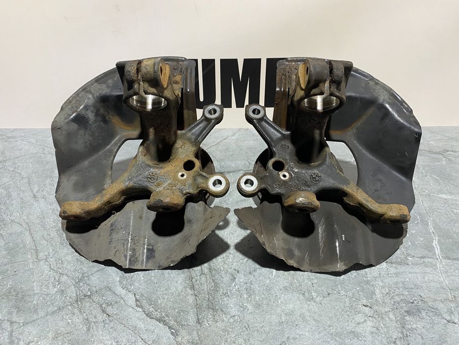 Цапфа Передня БМВ Е46 Поворотний Кулак Ступица Подшипник BMW E46 Бумер