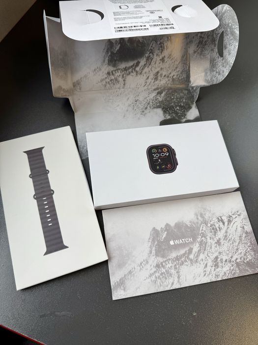 Apple Watch Ultra 2 Titanium 49mm