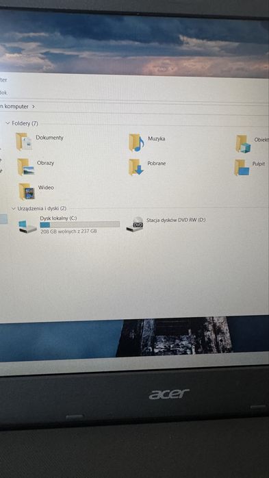 Acer E5 573 i5 8gb 256ssd 15,6fullhd mat wifi dvd hdmi usb 3.0 win 10