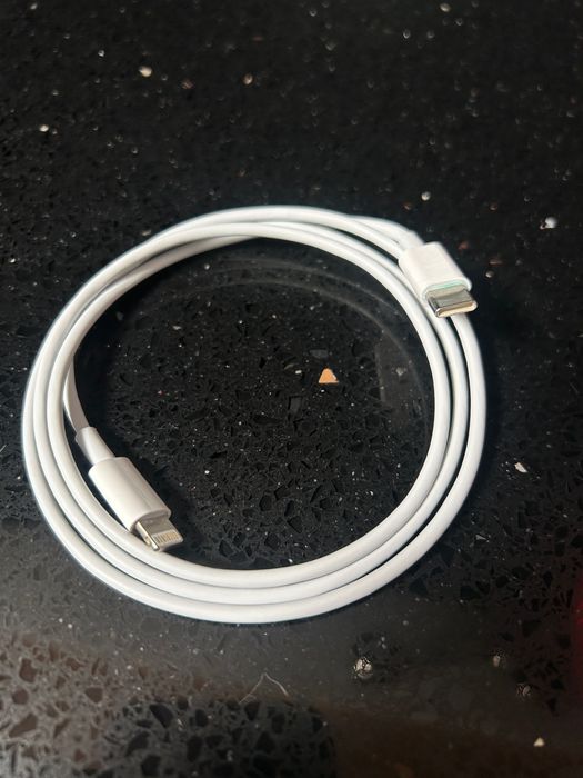 Cabo Lightning-USB C para iPhone / iPad