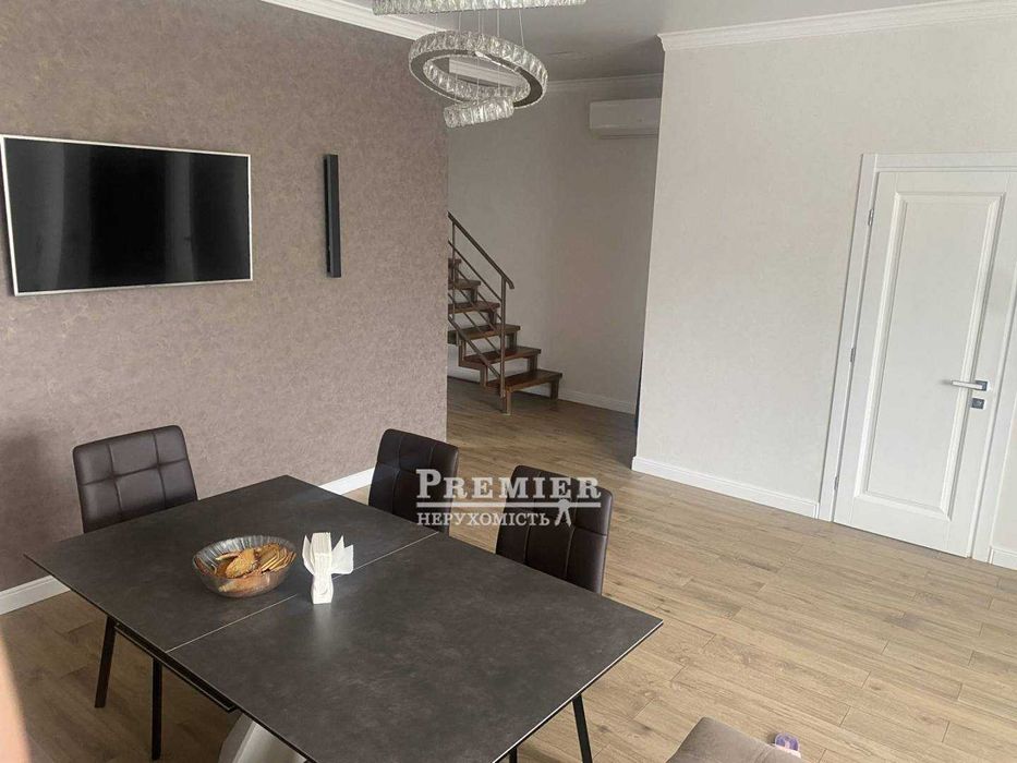 Продам сучасний будинок в Фонтанці