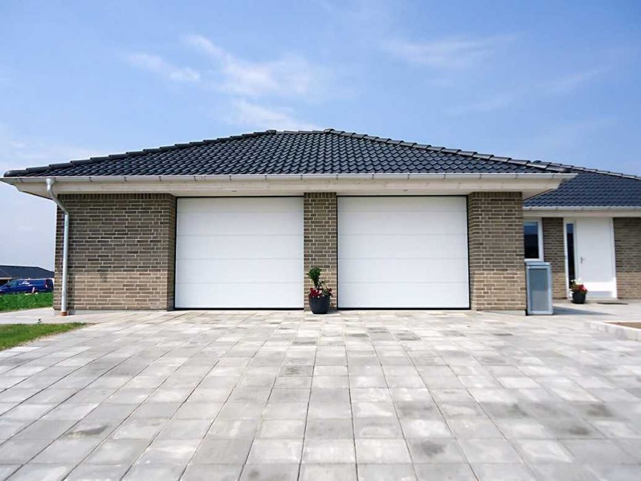 Brama garażowa segmentowa przemysłowa