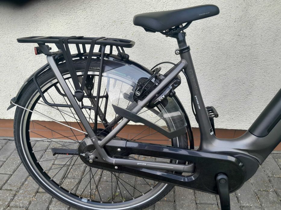 Rower elektryczny Gazelle Grenoble C380 rama 49  silnik czerwony B0SCH