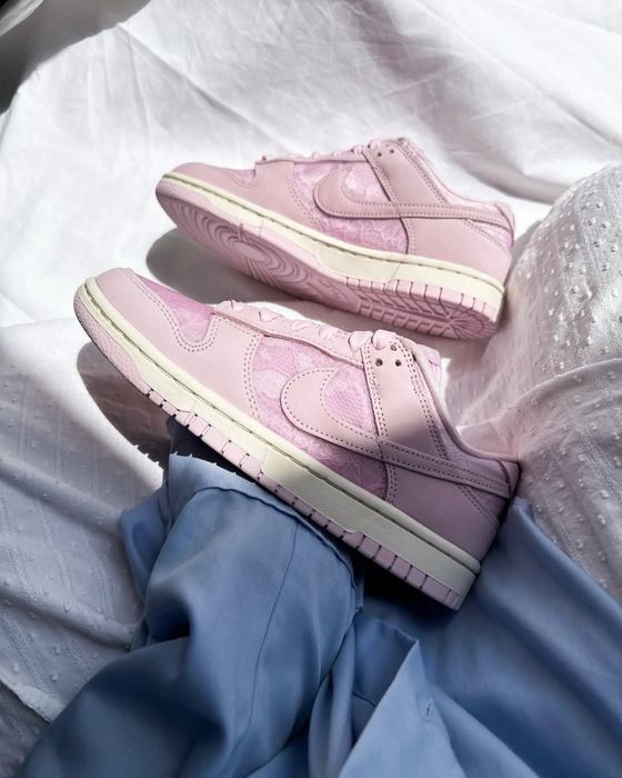 Кросівки Nike Dunk Regal рожеві/ Кроссовки/ Найк з мереживом/ Асіксом