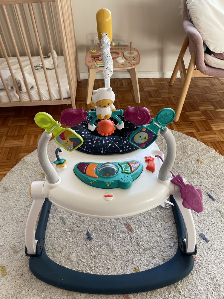 Fisher-Price Saltador gatinho astronauta dobrável, Jumperoo Astro Kitty, presente para bebés