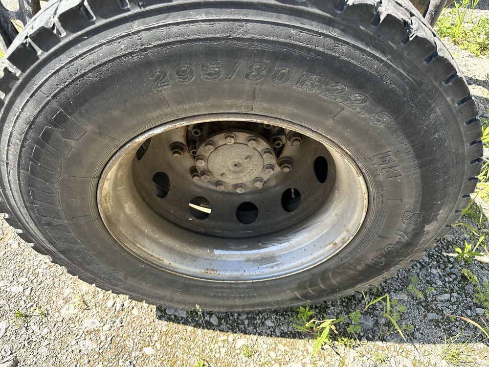 Вантажна шина Sailun 295/80 r22.5