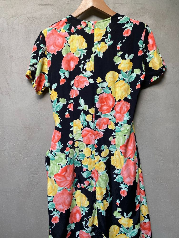Piękna kobieca sukienka w kwiaty vintage retro prl kopertowa