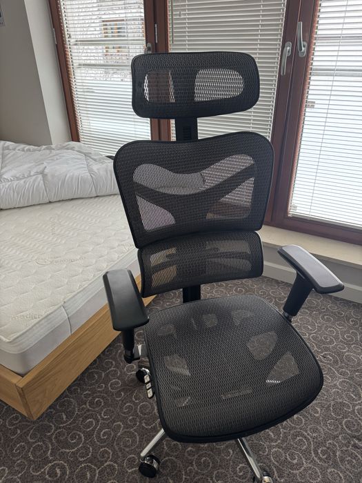 Fotel ergonomiczny DIABLO – idealny do pracy i gamingu