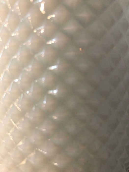 Copo Branco em vidro opala texturado anos 60