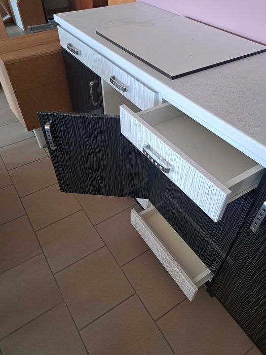 Nowy Zestaw mebli kuchennych fronty MDF czarno białe połysk 210 cm