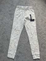 Spodnie dresowe rozmiar 164