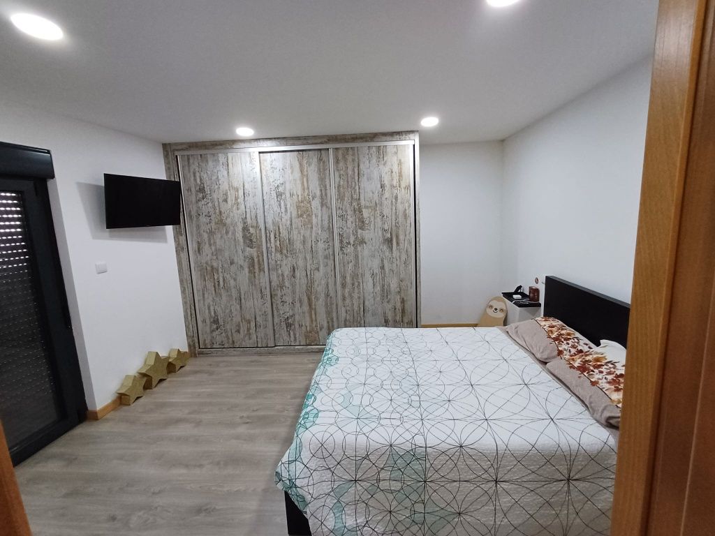 Vendo cama de casal