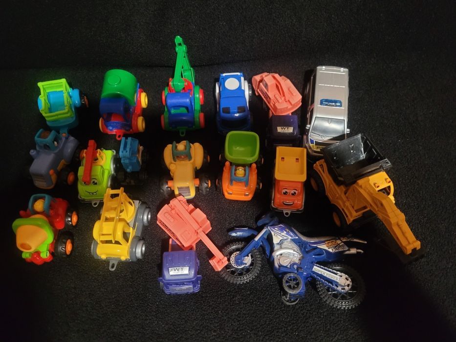 Машинки детские разные