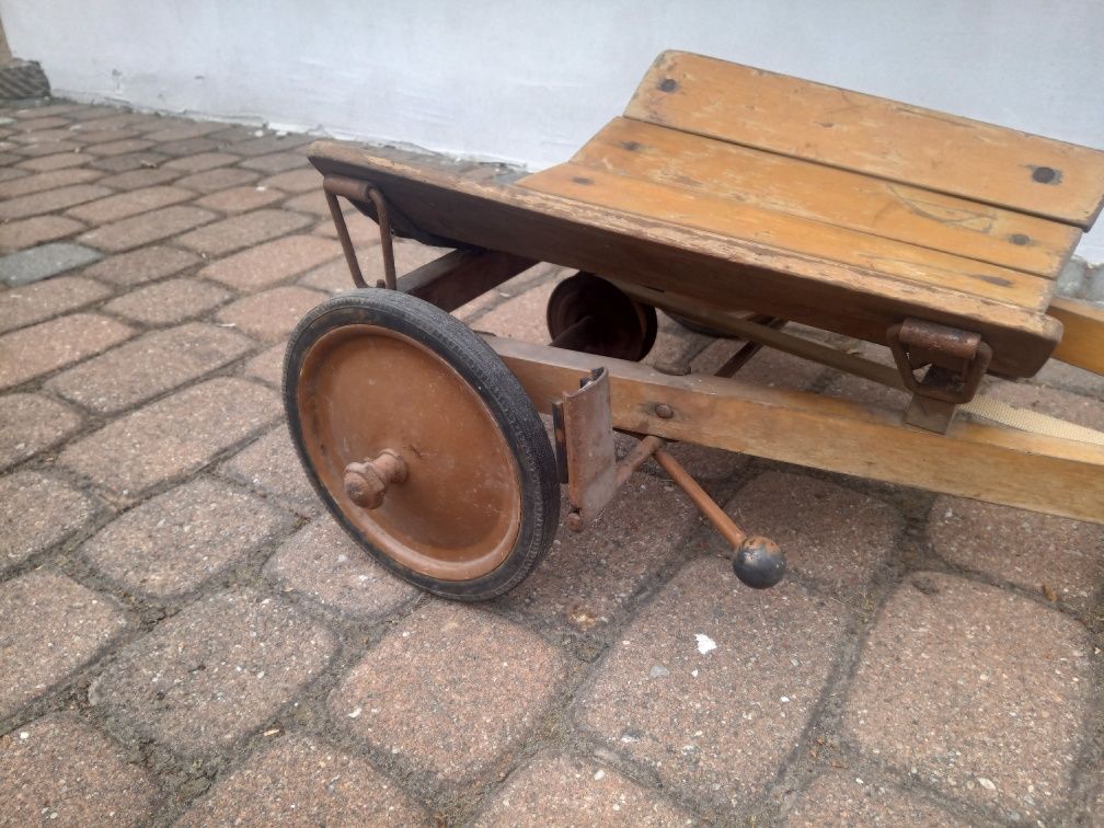 Zabytkowy jeździk zabawka gokart jak azak vintage