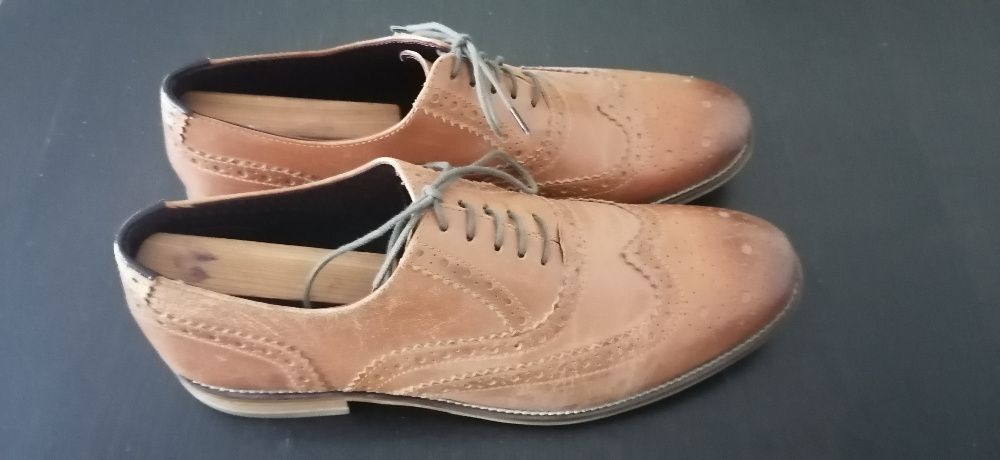 Angielskie pantofle skórzane rozm. 10 EUR44 buty podzelowane idealne