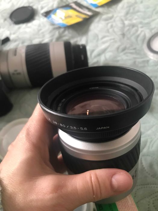 Minolta Dynax 505 si zestaw obiektywy: AF 28-80 i AF 75-300 torba