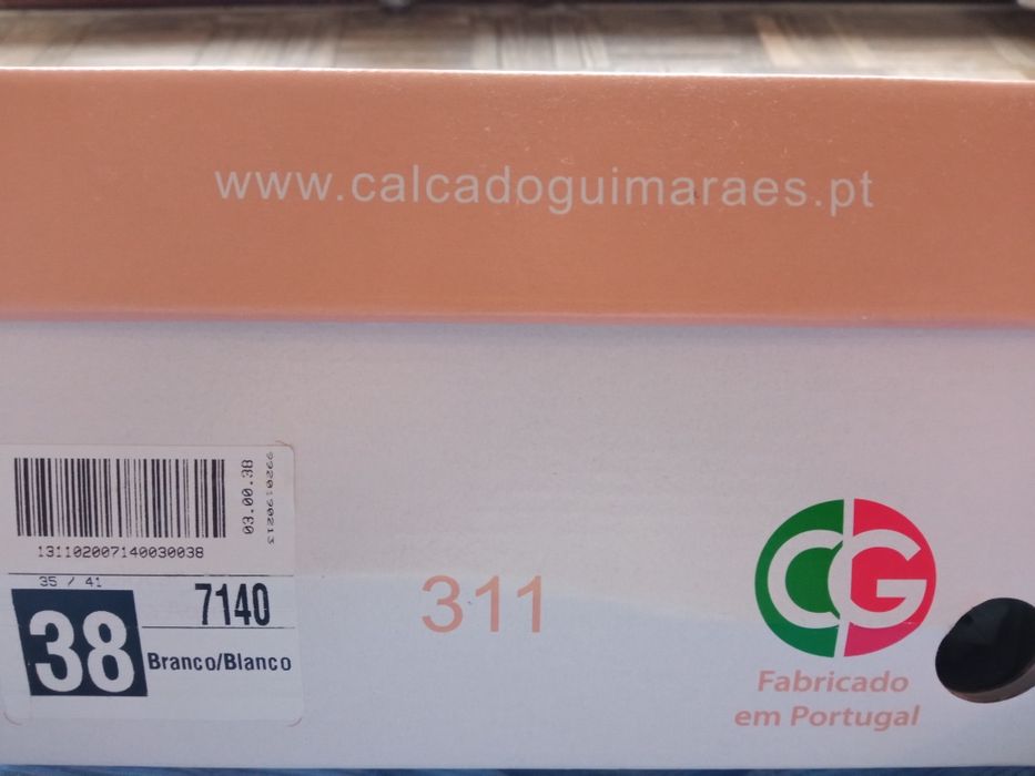 Sandálias brancas novas, 38, Made in Portugal