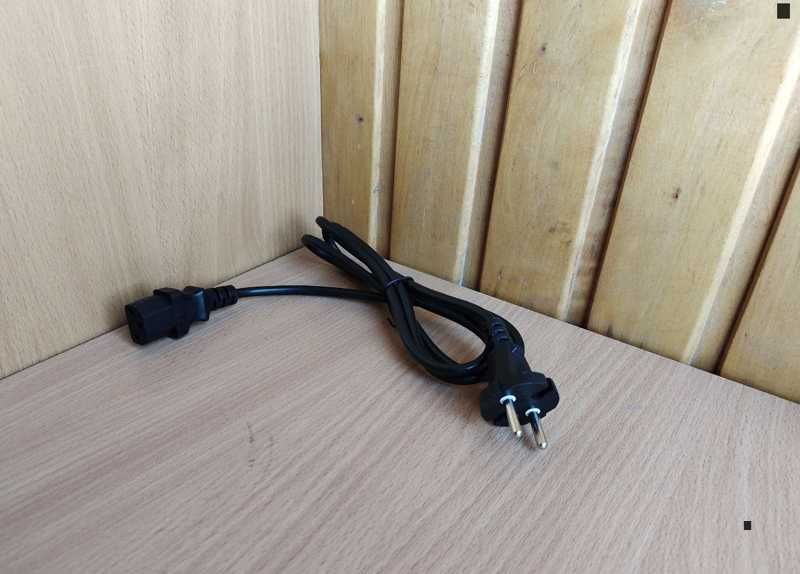 Потужний компактний пароочисник дезінфектор 2500 W /  Пароочиститель