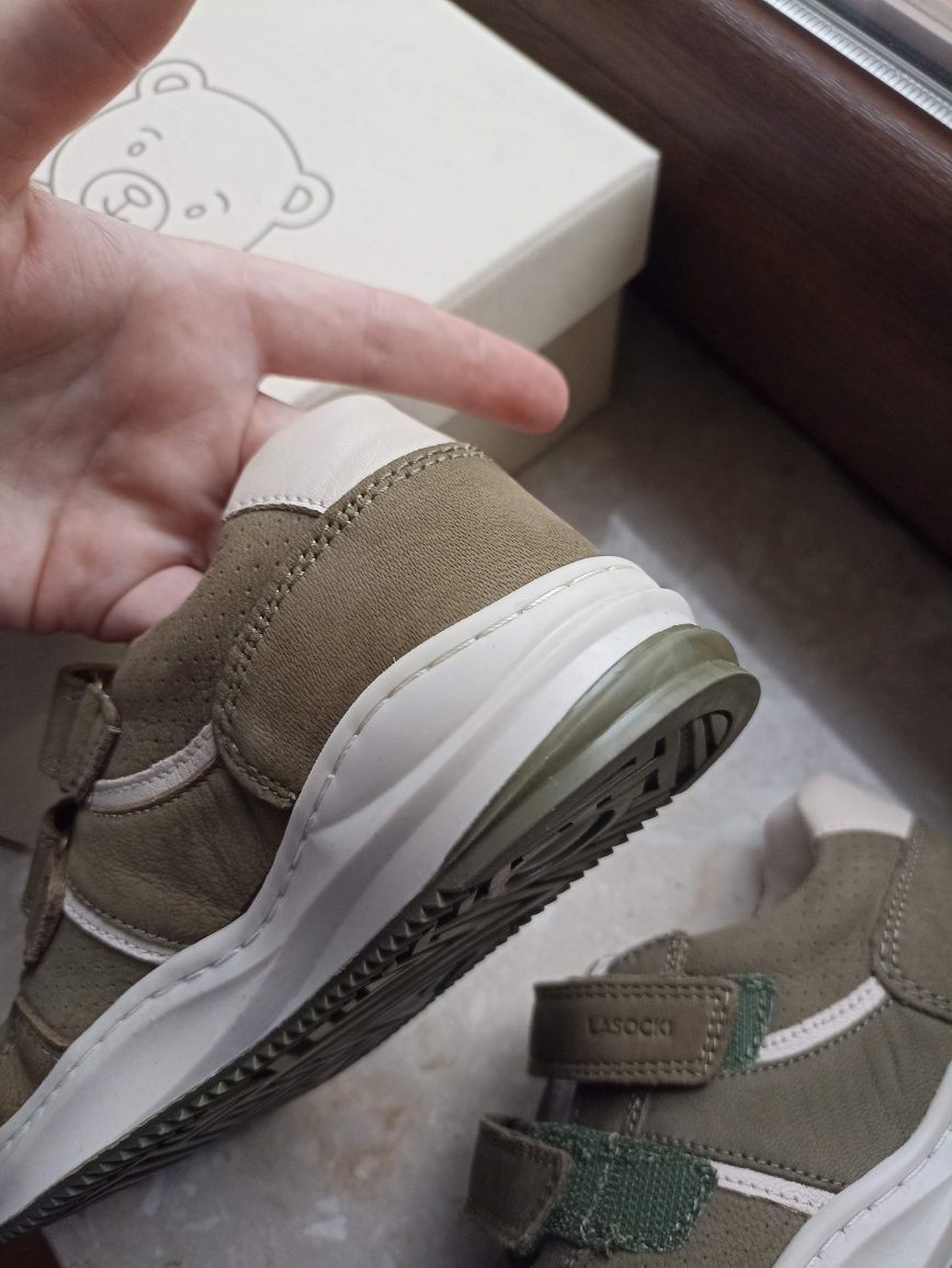 Nowe buty skórzane Lasocki trzewiki 30 khaki lekkie rzepy