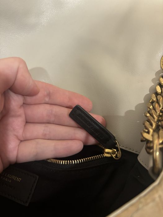 Zamszowa torebka Saint Laurent YSl Nikki