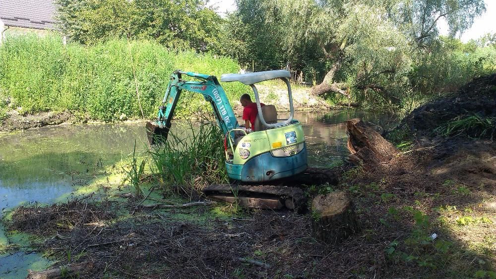 Чистимо берег від комишу, копаємо ставки, заходи для човнів,  катерів