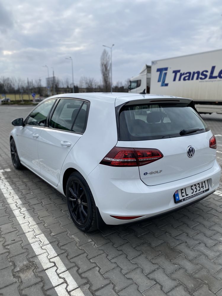 Продам VW e-Golf