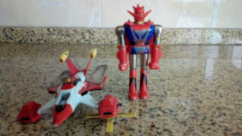 Nave Varidorin Gorenger e Shogun Warrior Dragun 1979