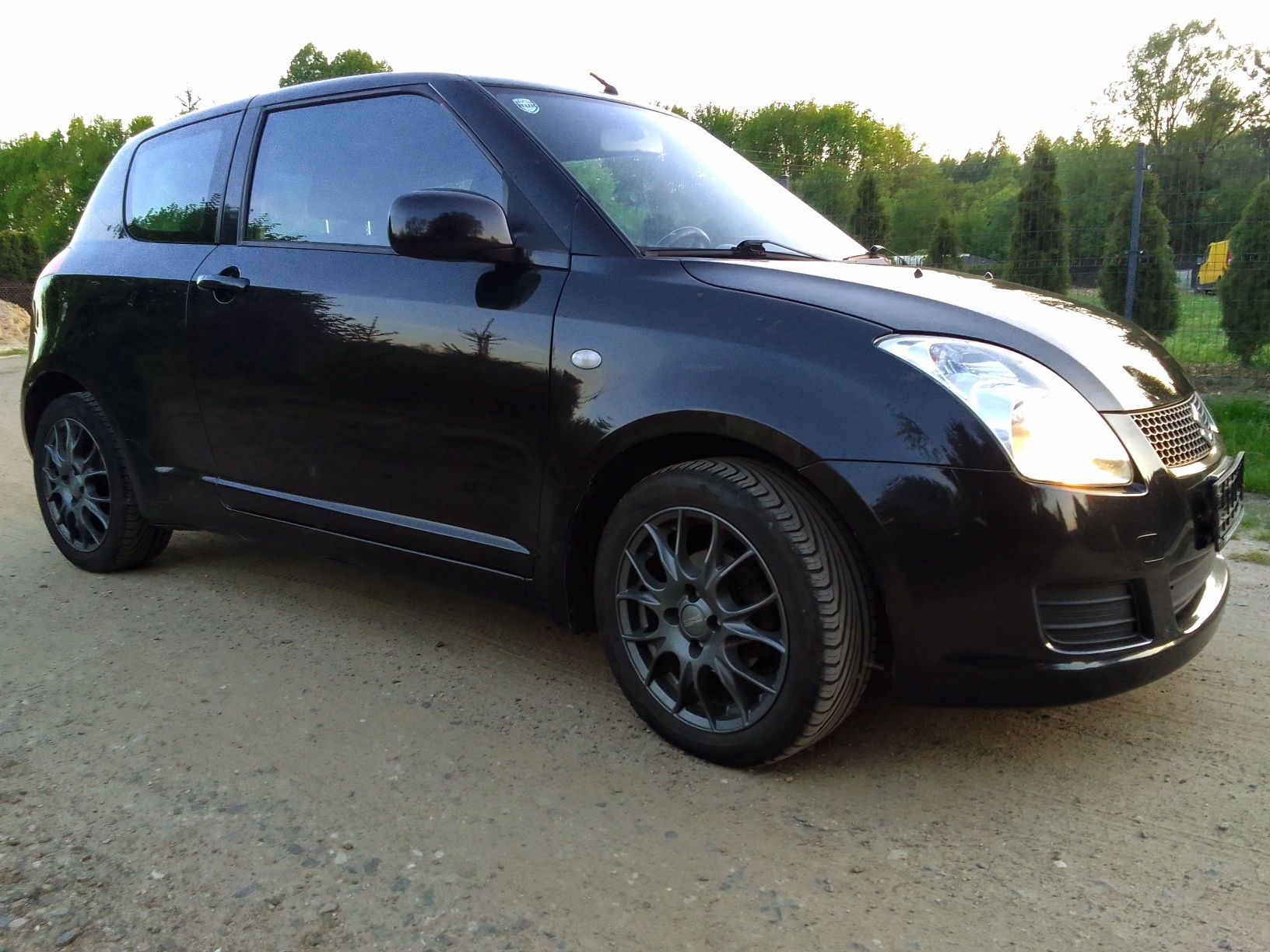 Suzuki Swift 1,3 benzyna, alu felgi anzio,klima,92KM hak