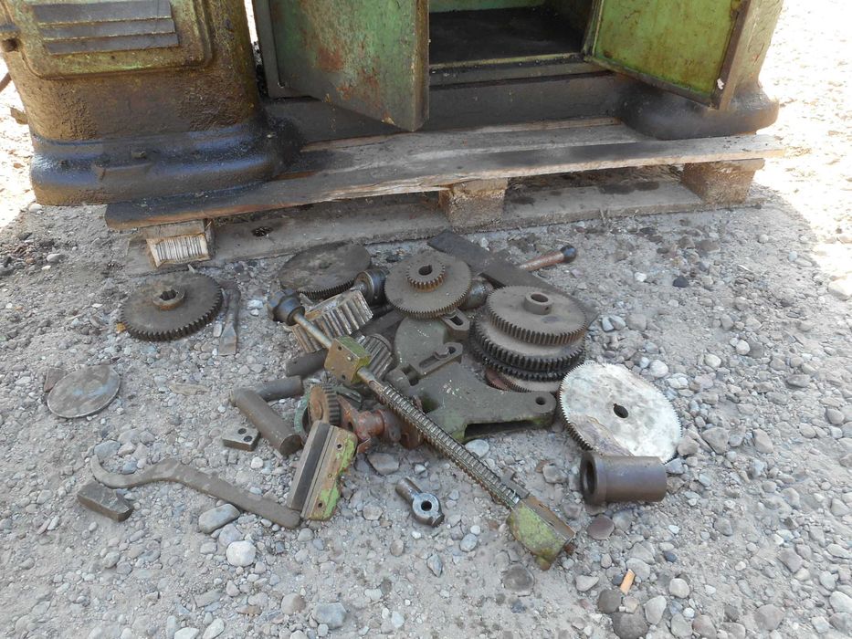 Tokarka Tos Tanio z Liniałem