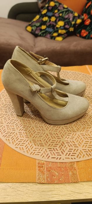 Buty na obcasie, szpilki na platformie, rozm 37