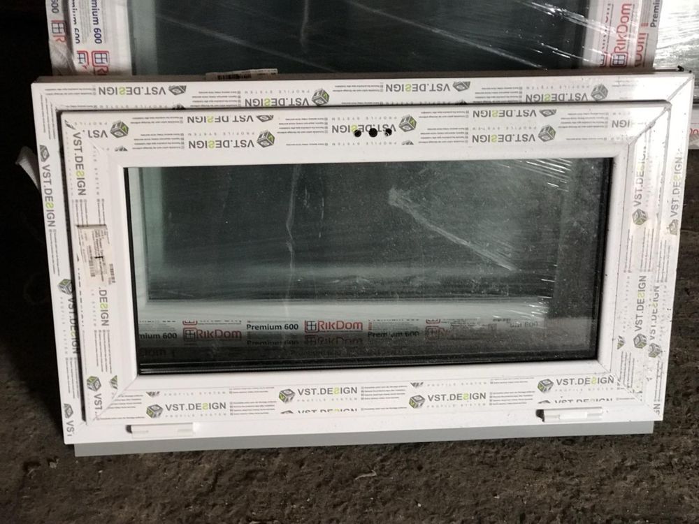 Продам вікно 910*570