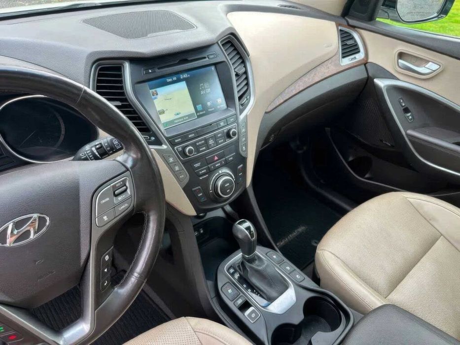 Hyundai Santa Fe Limited Ultimate      2017