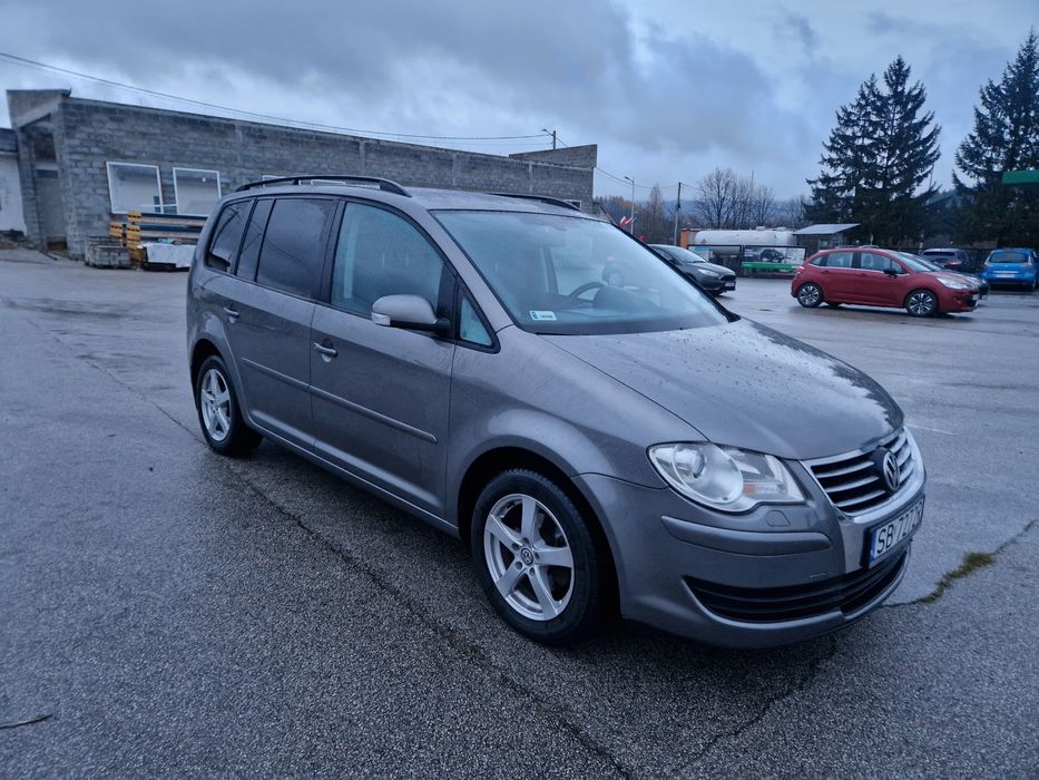 Vw Touran 2008r 1.9 tdi BXE 240 przebieg